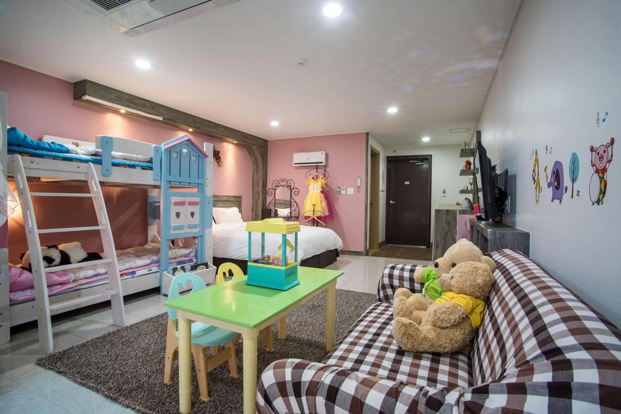 Famille Spa Resort Seogwipo Bagian luar foto