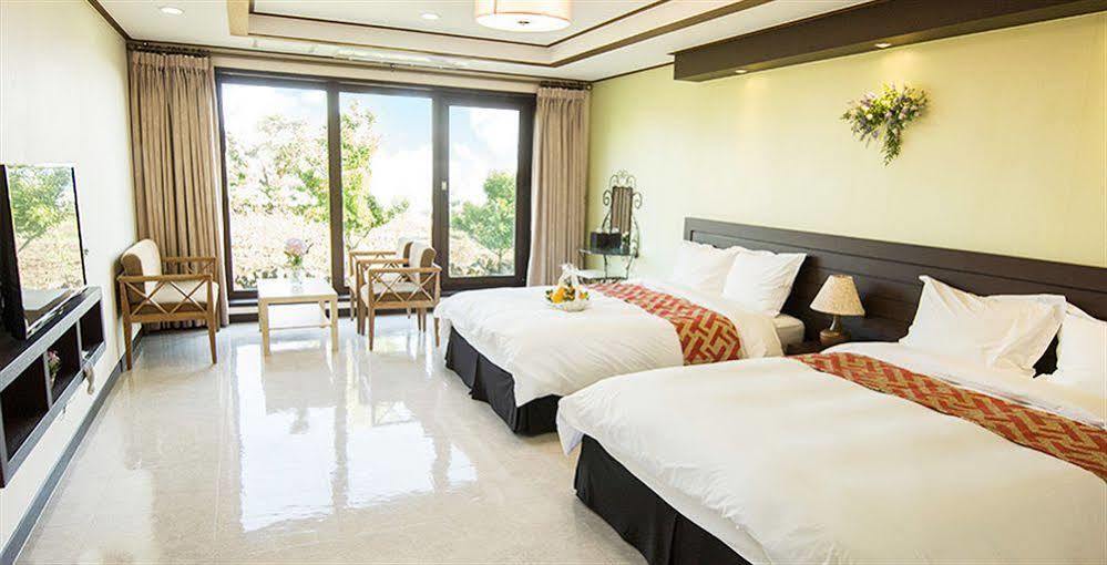 Famille Spa Resort Seogwipo Bagian luar foto